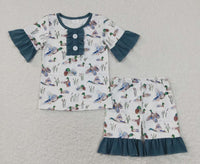 Girl Duck Lounge